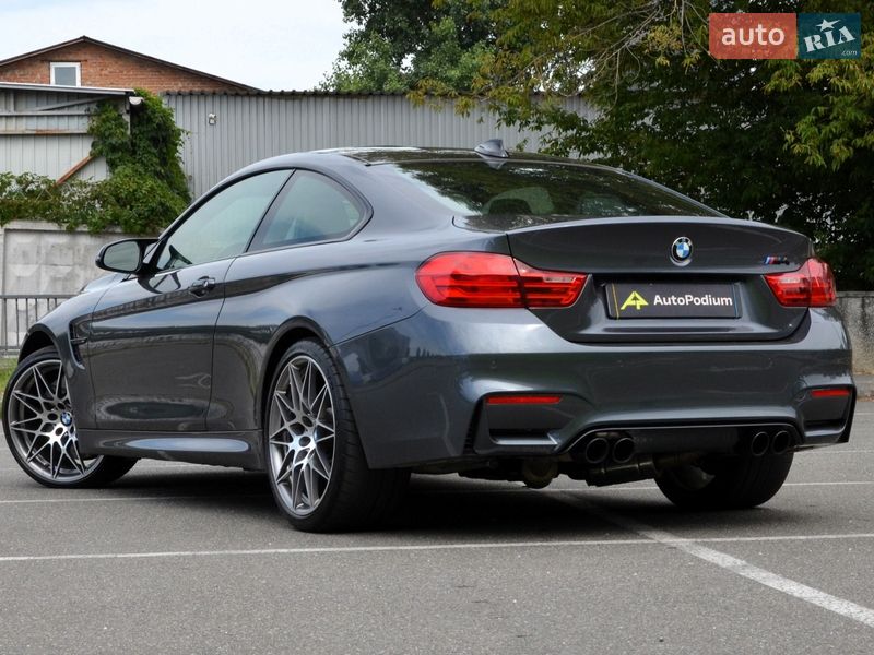 Купе BMW M4 2016 в Киеве