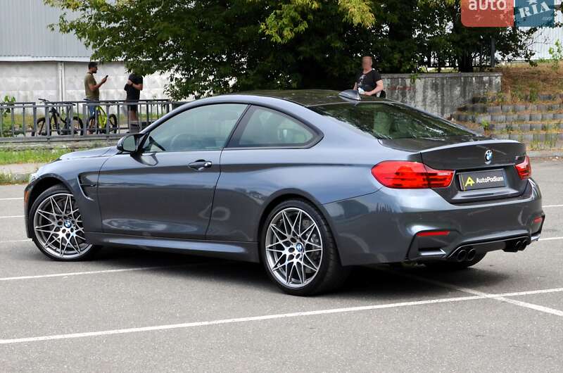 Купе BMW M4 2016 в Киеве