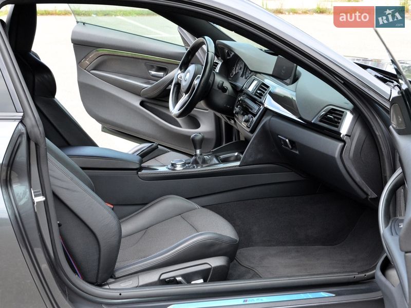 Купе BMW M4 2016 в Киеве