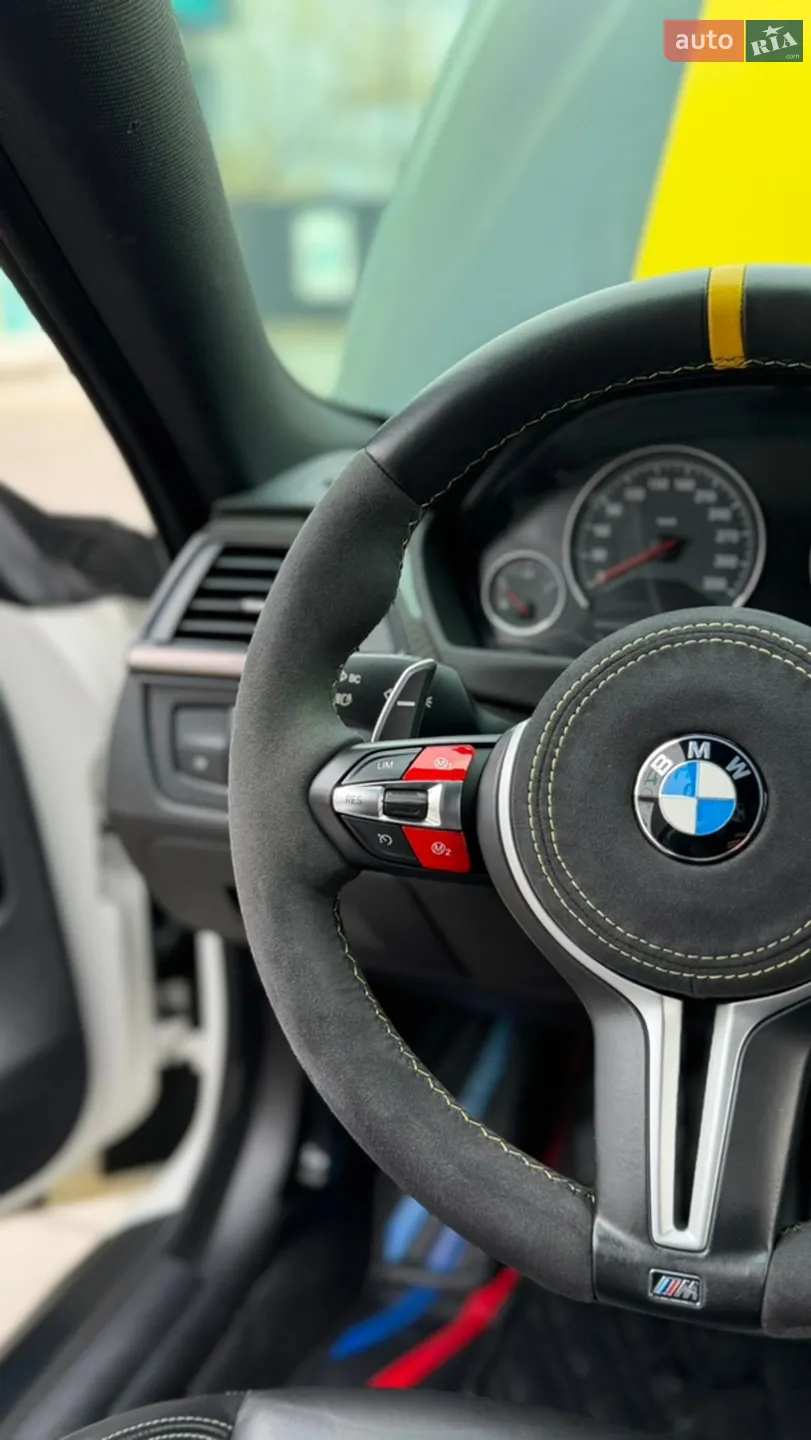 2015 BMW M4 - мініатюра 15