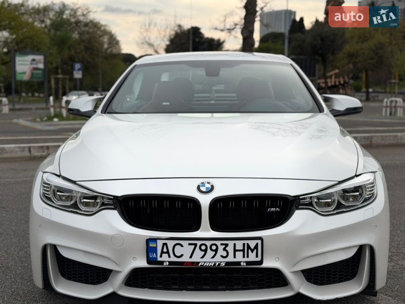 Кабриолет BMW M4 2015 в Ивано-Франковске