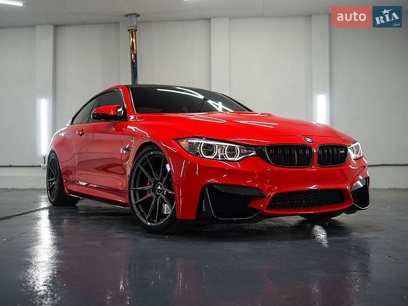 Купе BMW M4 2015 в Львове