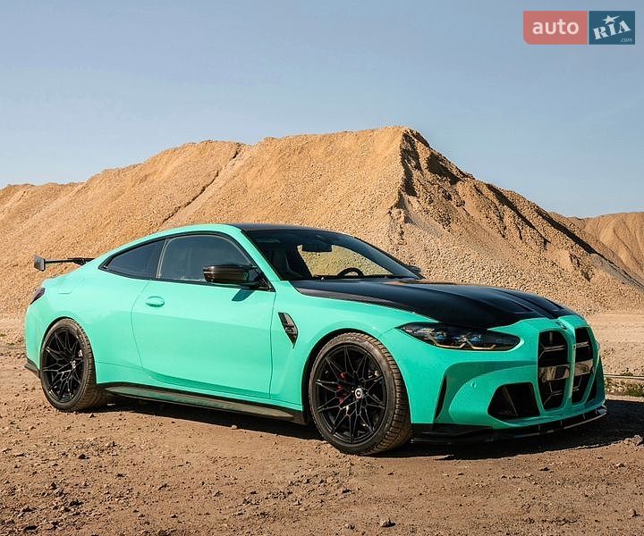 BMW M4, photos from the listing