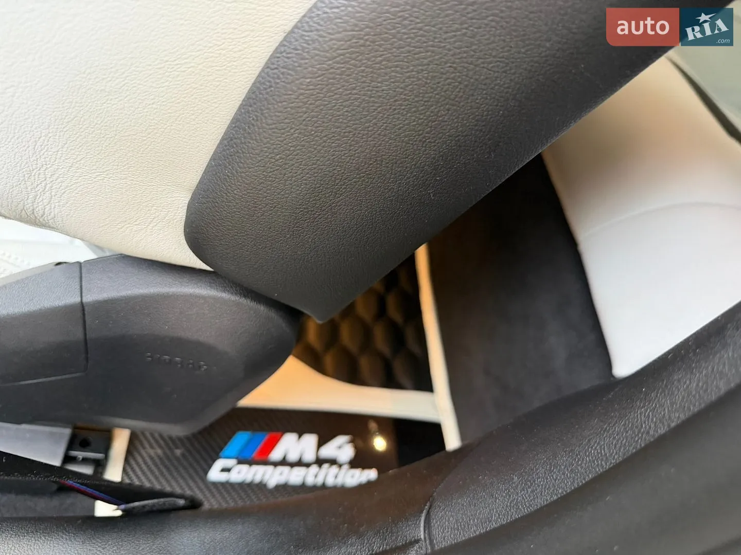 2022 BMW M4 - мініатюра 78