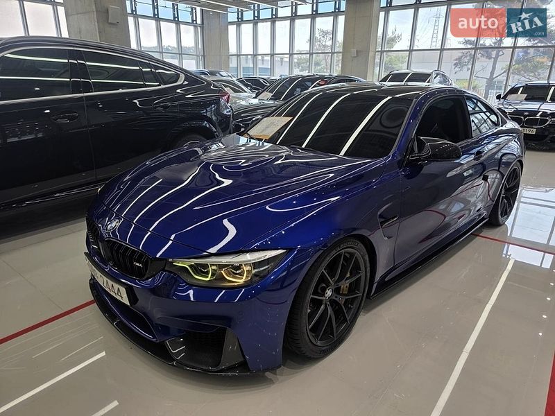 Купе BMW M4 2019 в Новоселиці