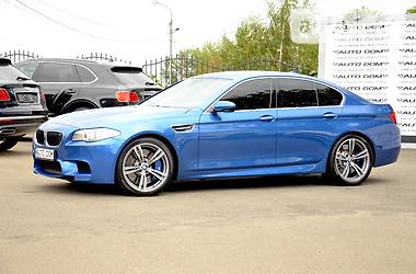 Седан BMW M5 2014 в Киеве