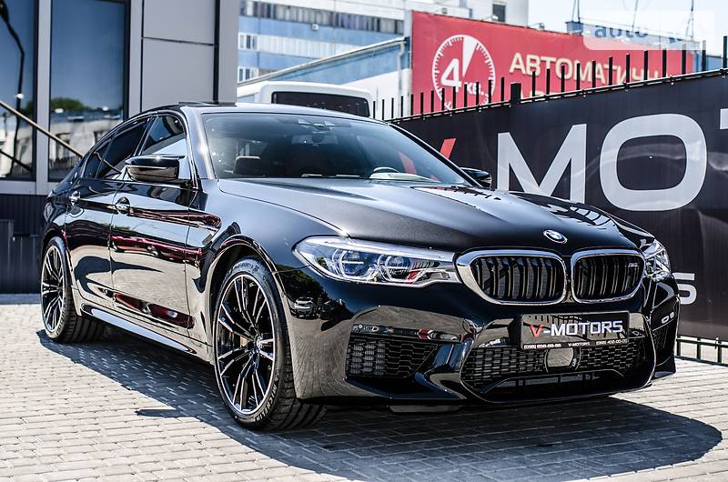Седан BMW M5 2018 в Києві