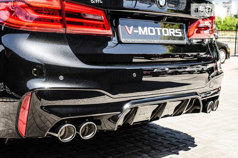 Седан BMW M5 2018 в Києві