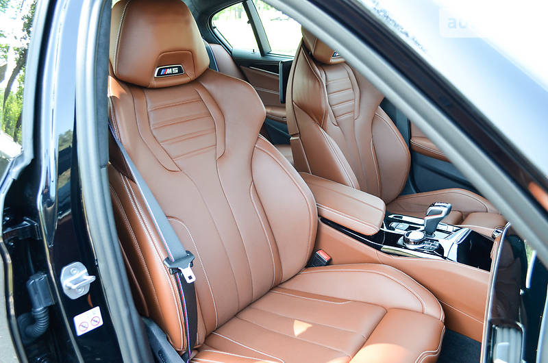 Седан BMW M5 2018 в Києві