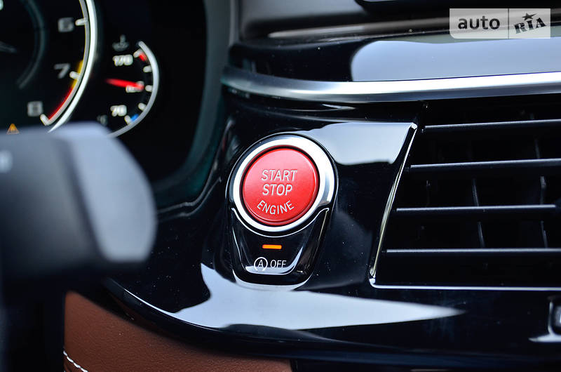 Седан BMW M5 2018 в Києві