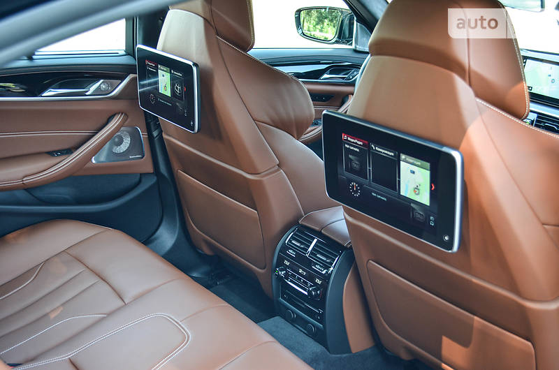 Седан BMW M5 2018 в Києві