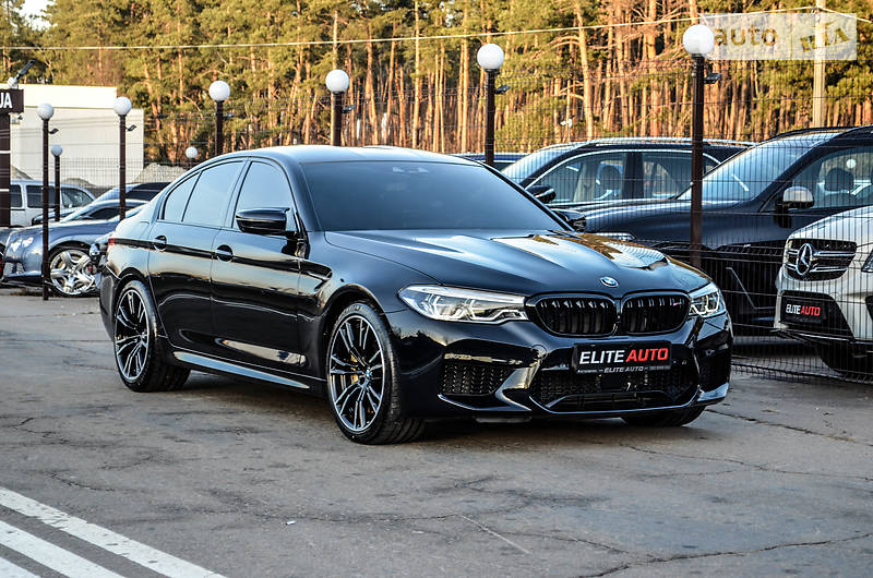 Седан BMW M5 2018 в Києві