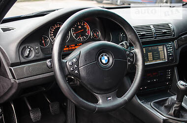 Седан BMW M5 2000 в 