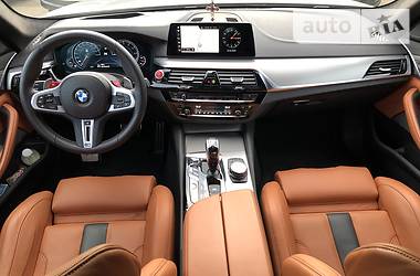 Седан BMW M5 2018 в 