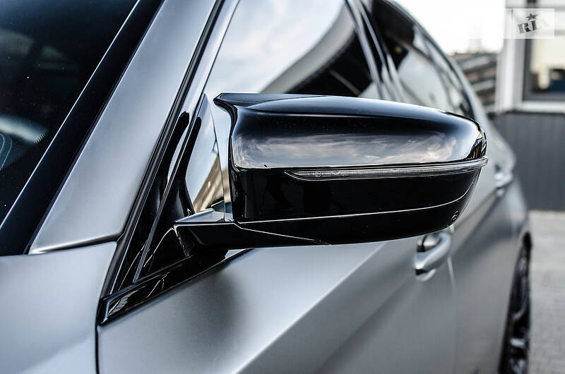 Седан BMW M5 2019 в Києві