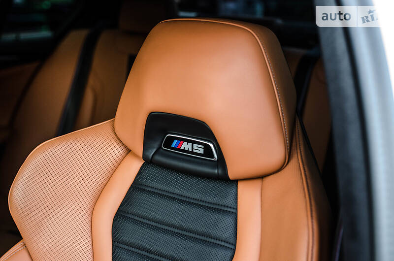 Седан BMW M5 2019 в Києві