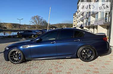 Седан BMW M5 2012 в Львові