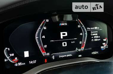 Седан BMW M5 2020 в 