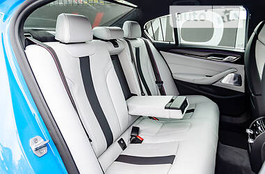 Седан BMW M5 2020 в 
