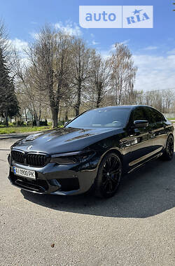 Седан BMW M5 2018 в 