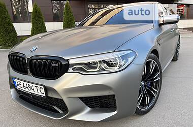 Седан BMW M5 2018 в Киеве