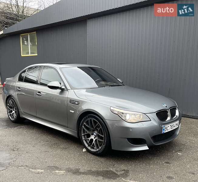 Седан BMW M5 2008 в Киеве