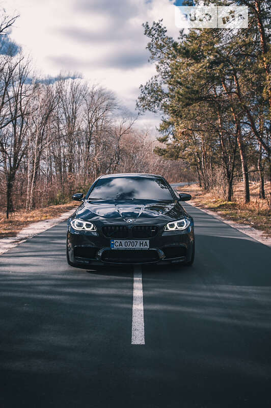 Седан BMW M5 2013 в Дніпрі