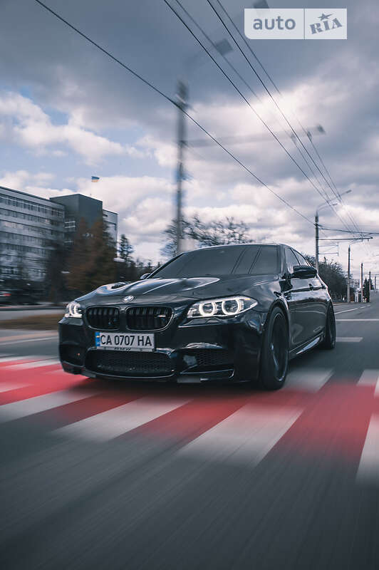 Седан BMW M5 2013 в Дніпрі