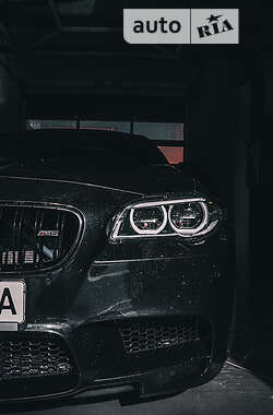 Седан BMW M5 2013 в Дніпрі