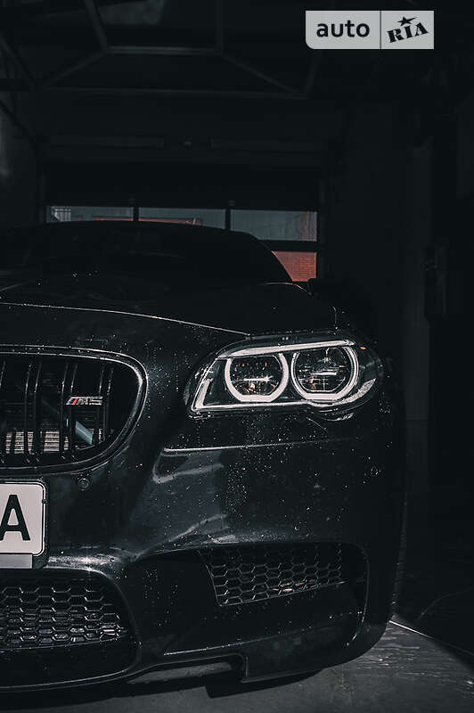 Седан BMW M5 2013 в Дніпрі