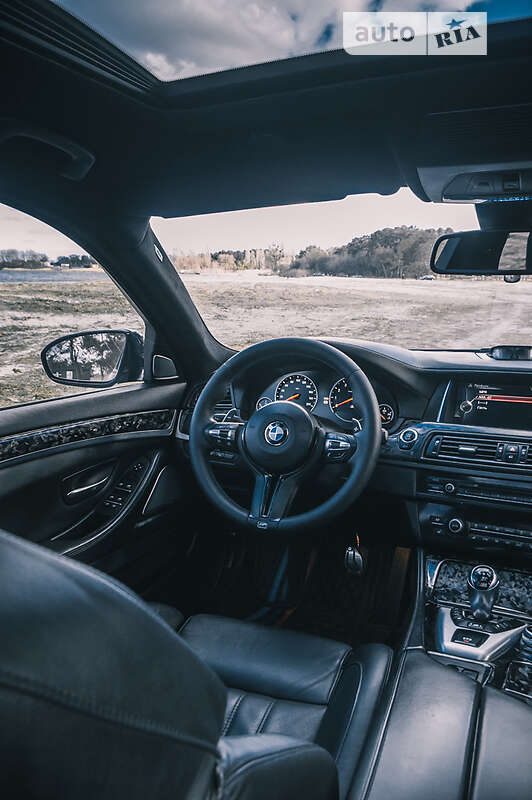 Седан BMW M5 2013 в Дніпрі