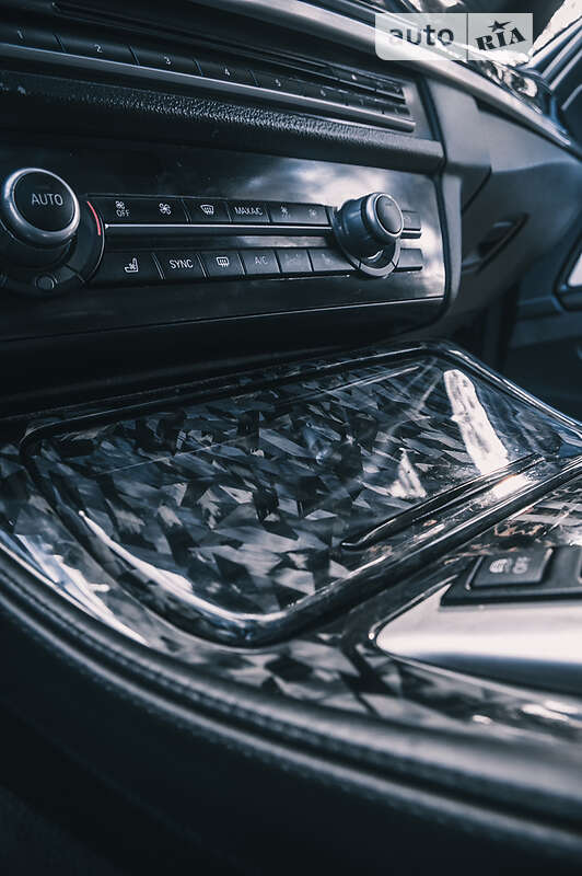 Седан BMW M5 2013 в Дніпрі