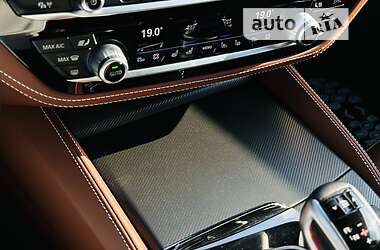 Седан BMW M5 2021 в 