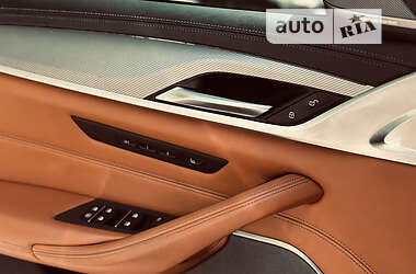 Седан BMW M5 2020 в 