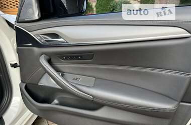 Седан BMW M5 2020 в 