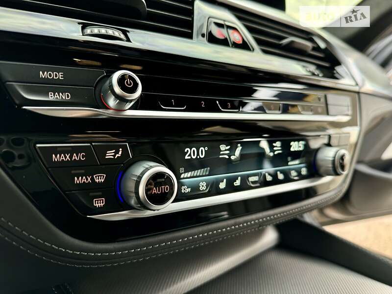 Седан BMW M5 2021 в Дніпрі