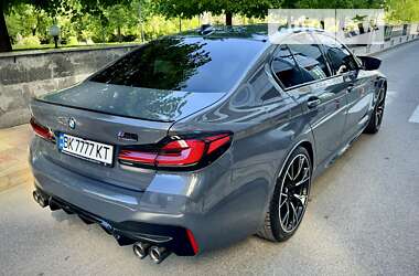 Седан BMW M5 2020 в Киеве