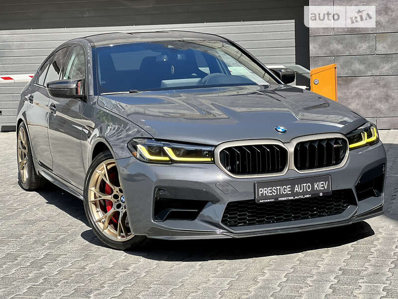 Седан BMW M5 2021 в Киеве