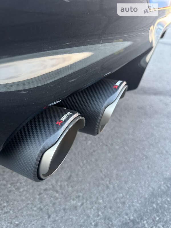 Седан BMW M5 2021 в Львові