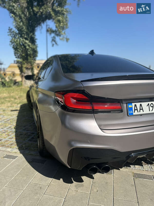 Седан BMW M5 2018 в Києві