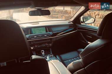 Седан BMW M5 2012 в 