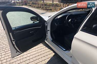 Седан BMW M5 2012 в 