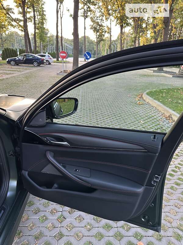 Седан BMW M5 2021 в Києві фото 44 Седан BMW M5 2021 в Києві