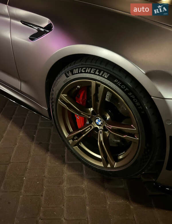 Седан BMW M5 2018 в Києві