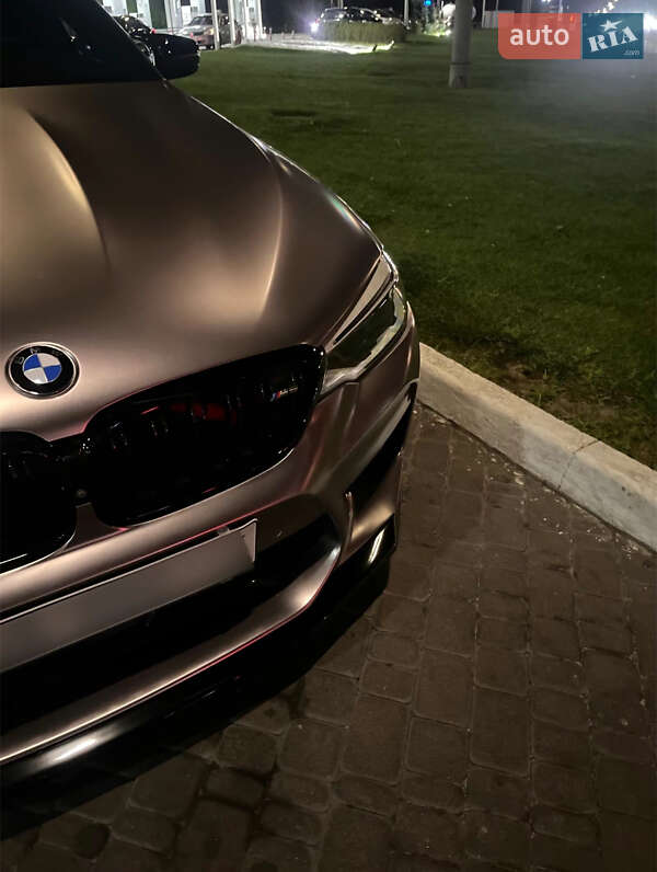Седан BMW M5 2018 в Києві