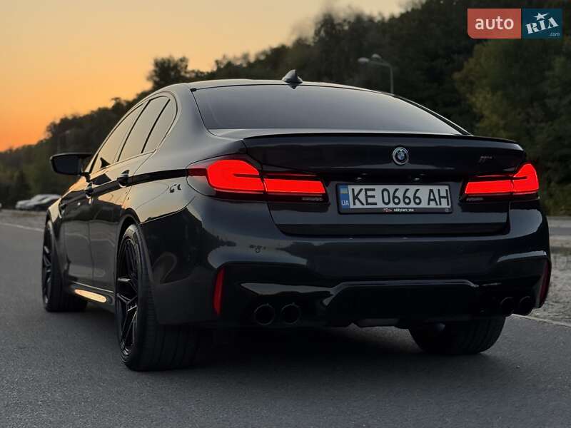 Седан BMW M5 2018 в Днепре