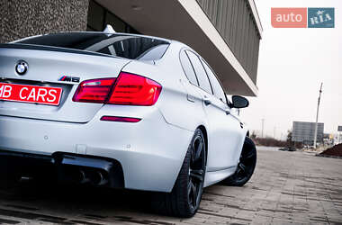 Седан BMW M5 2011 в Виноградове