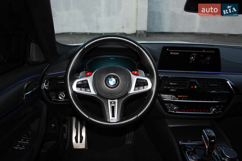 Седан BMW M5 2020 в Хмельницком