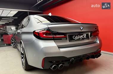 Седан BMW M5 2020 в 