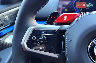 Седан BMW M5 2025 в 